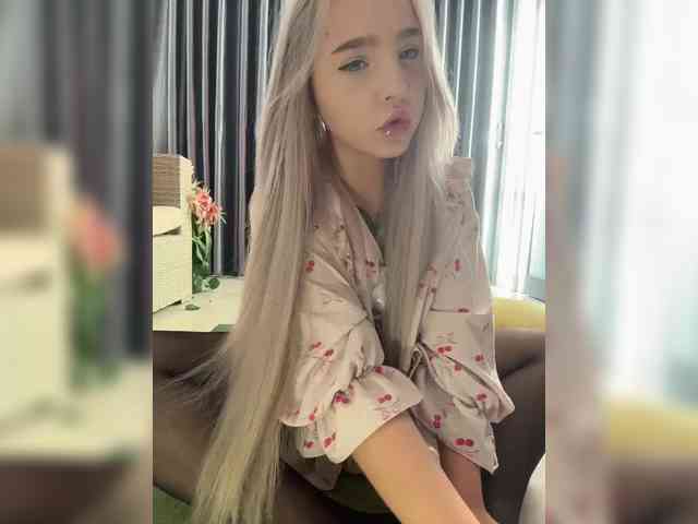 LittleDelora LittleDelora