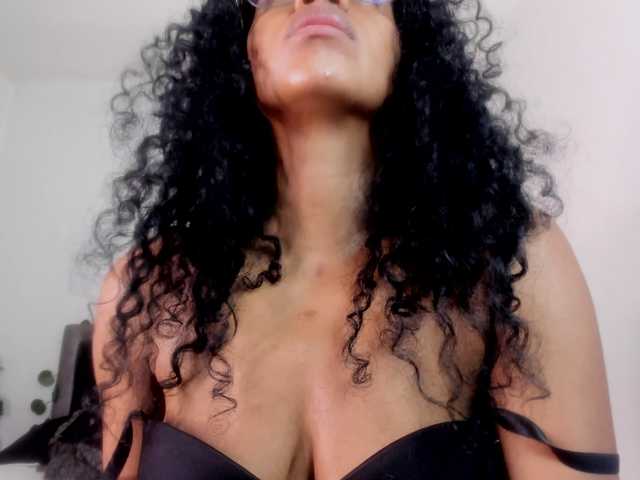  Ellie-Alves chat room
