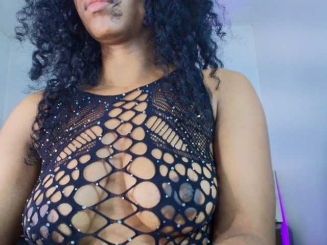  Ellie-Alves chat room