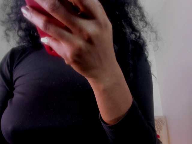 Ellie-Alves webcam bongacams model stream image