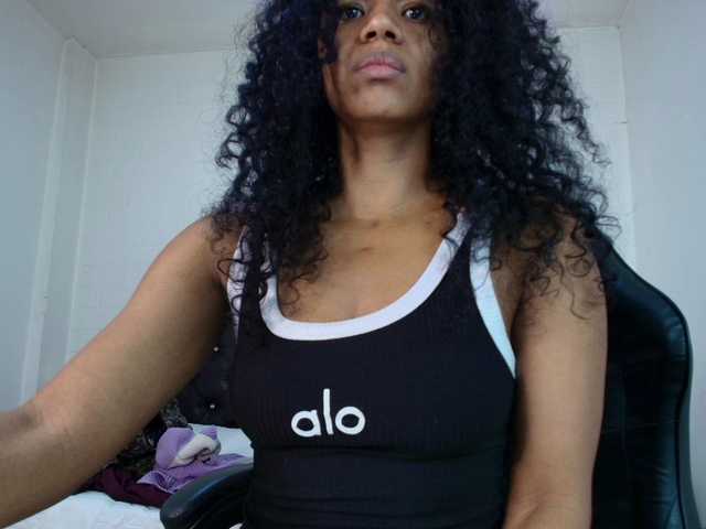 Ellie-Alves chat room