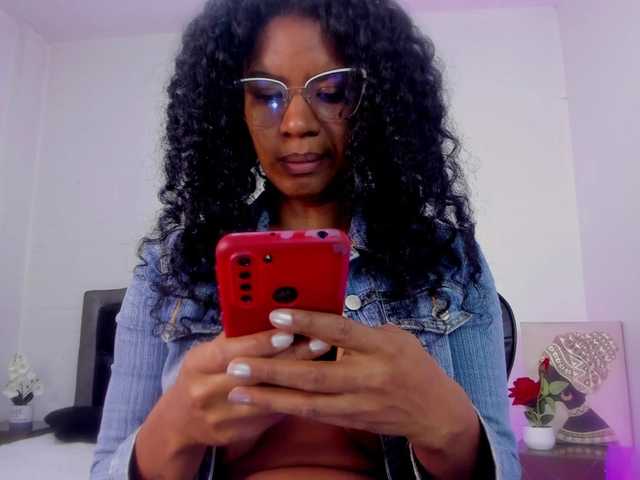  Ellie-Alves chat room