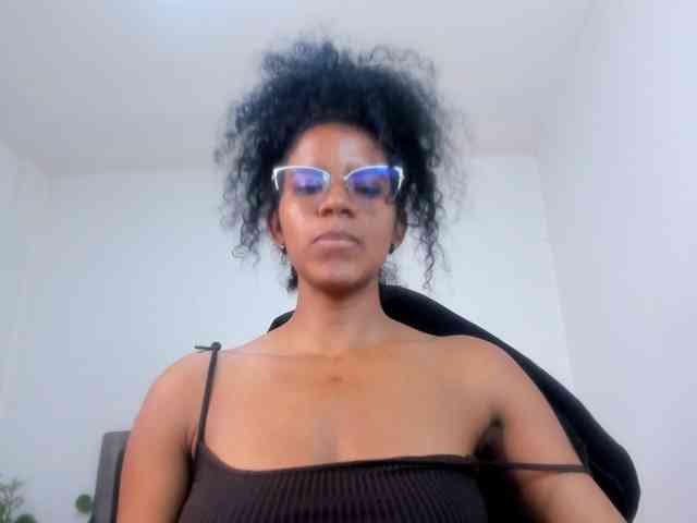 Ellie-Alves webcam