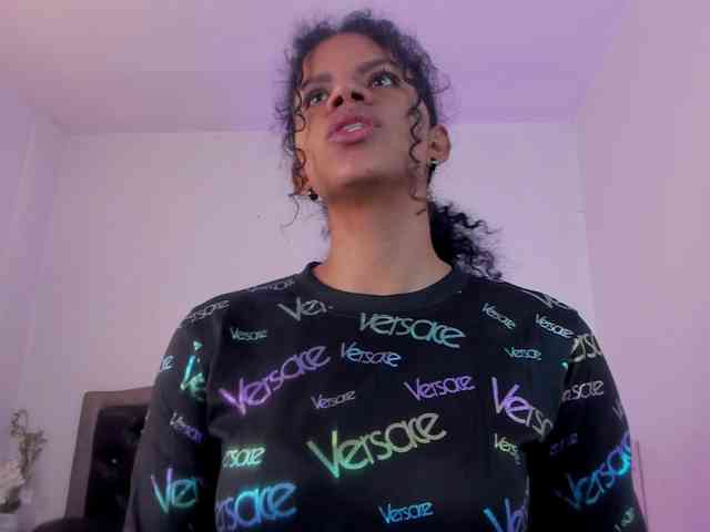 Ellie-Alves webcam