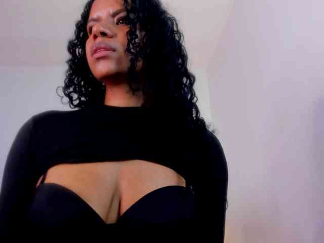 Ellie-Alves webcam