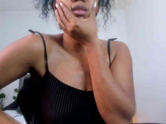 Ellie-Alves webcam