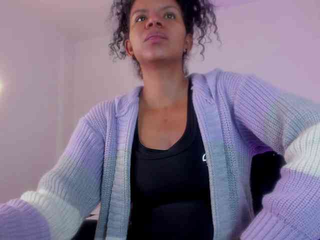 Ellie-Alves webcam