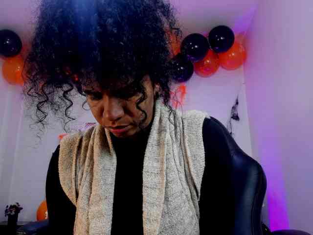 Ellie-Alves webcam