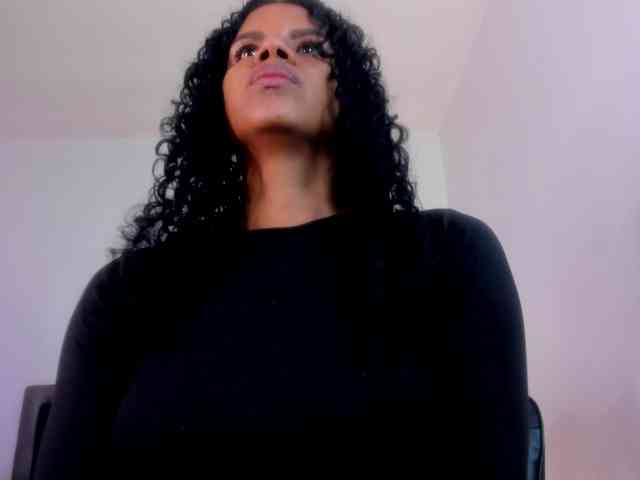 Ellie-Alves webcam