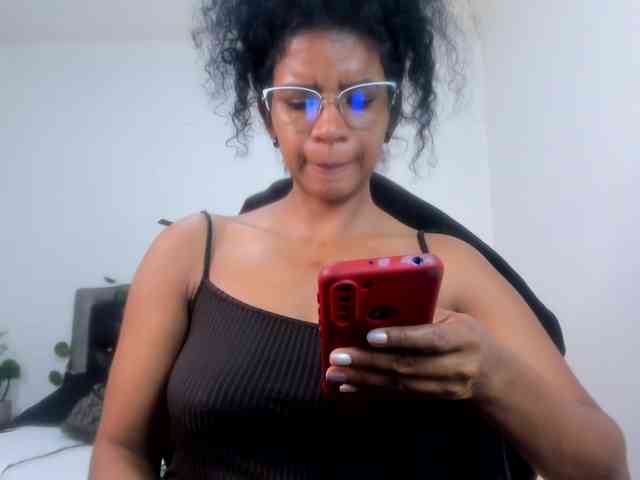 Ellie-Alves webcam