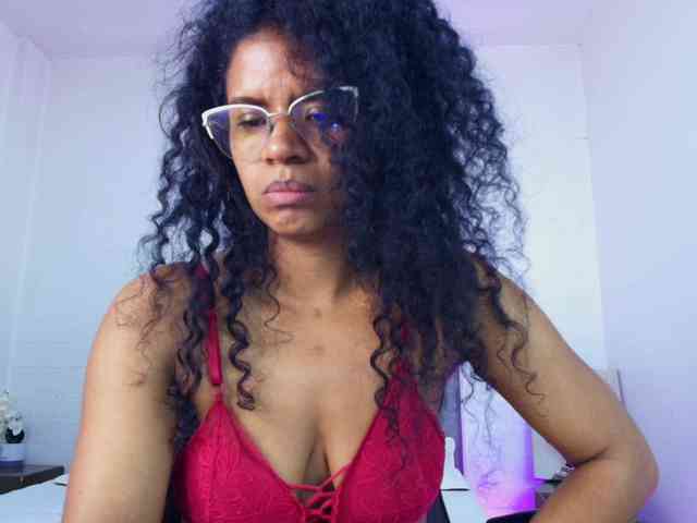Ellie-Alves webcam