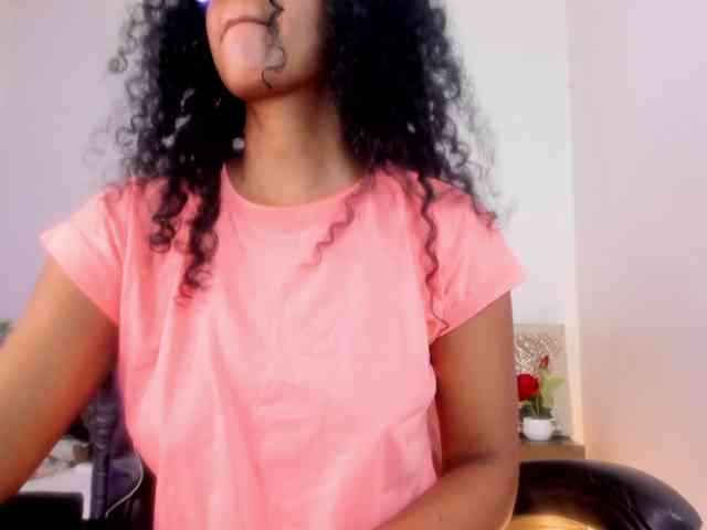 Ellie-Alves webcam