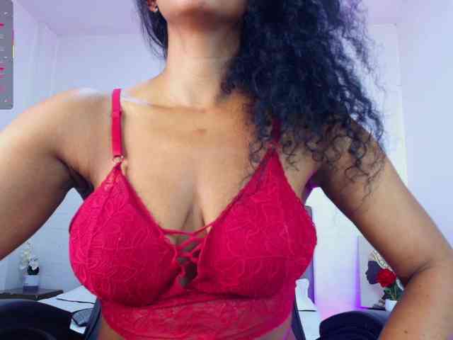 Ellie-Alves webcam