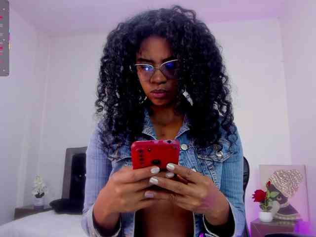 Ellie-Alves webcam