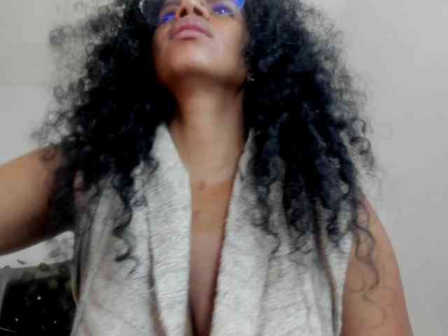 Ellie-Alves webcam