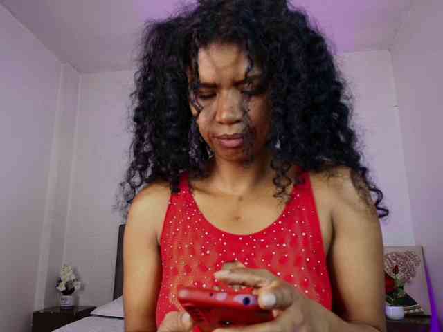 Ellie-Alves webcam