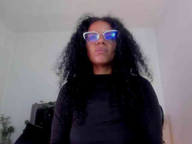 Ellie-Alves webcam