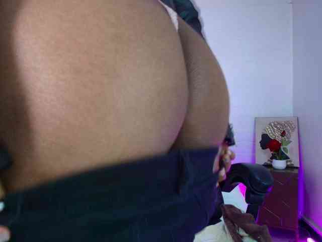 Ellie-Alves webcam