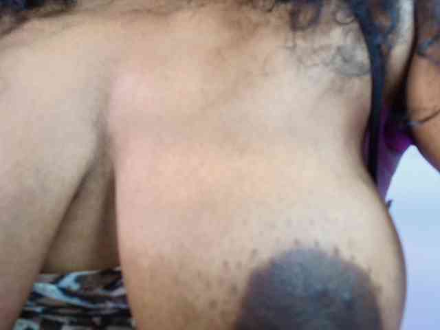 Ellie-Alves webcam