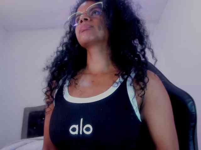 Ellie-Alves webcam