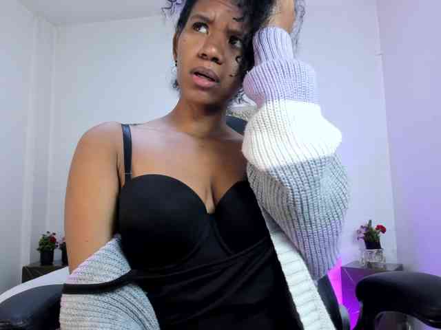 Ellie-Alves webcam