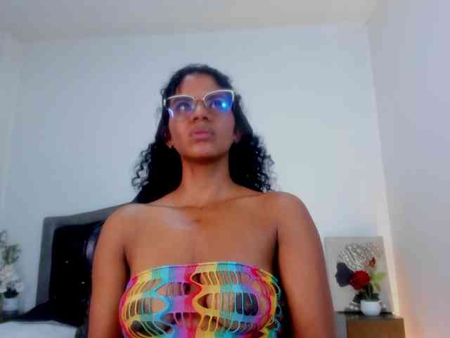 Ellie-Alves webcam
