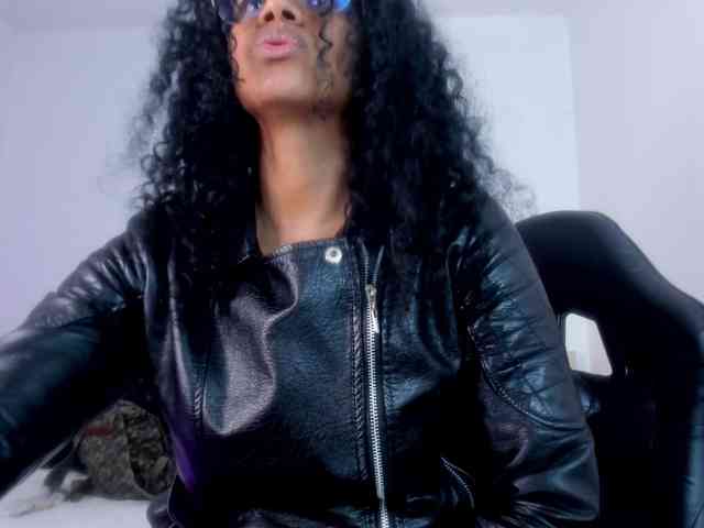 Ellie-Alves webcam