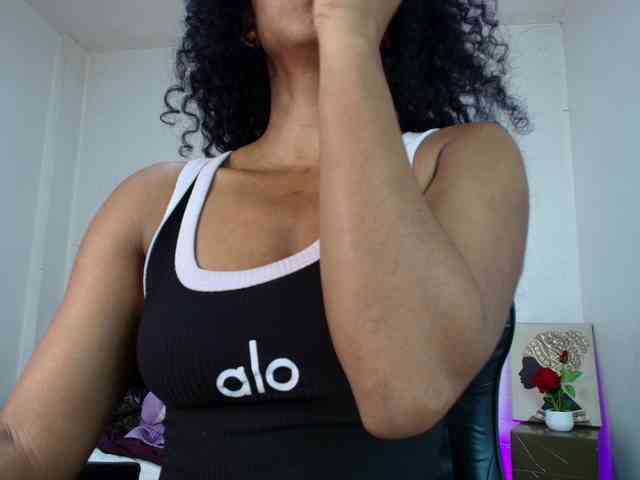Ellie-Alves webcam