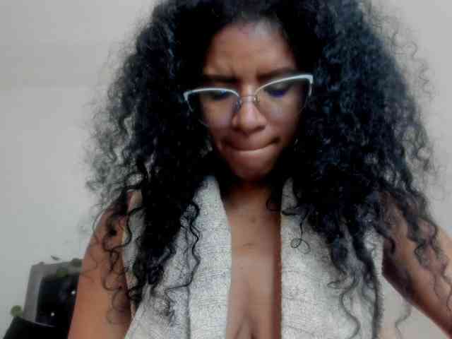 Ellie-Alves webcam