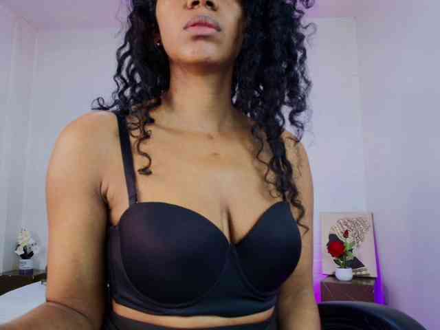 Ellie-Alves webcam