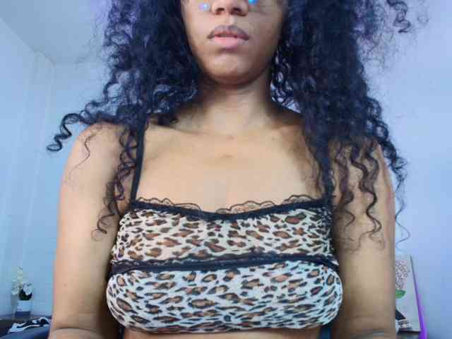 Ellie-Alves webcam