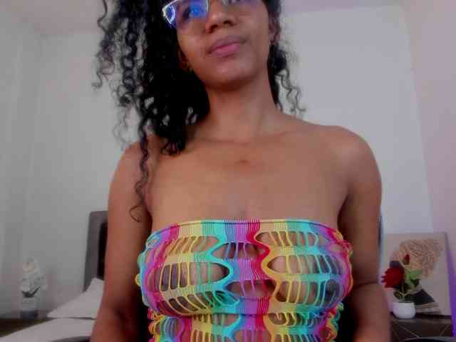Ellie-Alves webcam