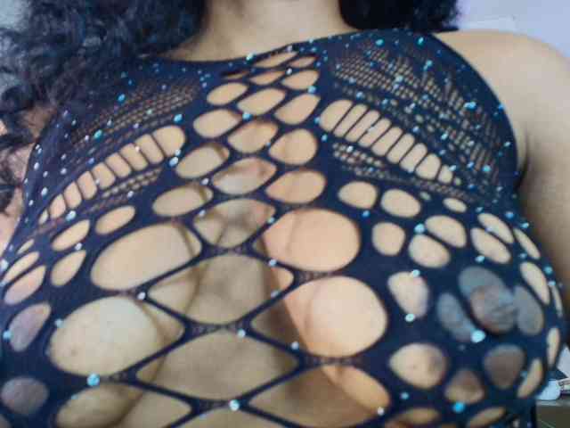 Ellie-Alves webcam