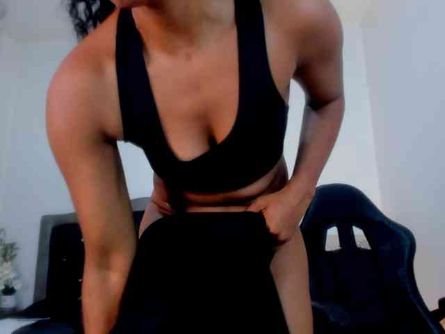 Ellie-Alves webcam
