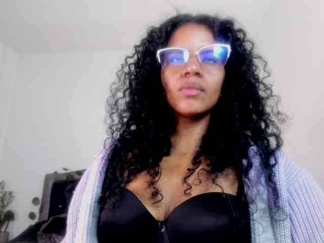 Ellie-Alves webcam