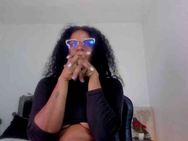 Ellie-Alves webcam