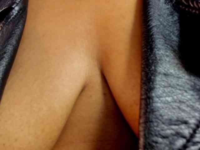 Ellie-Alves webcam