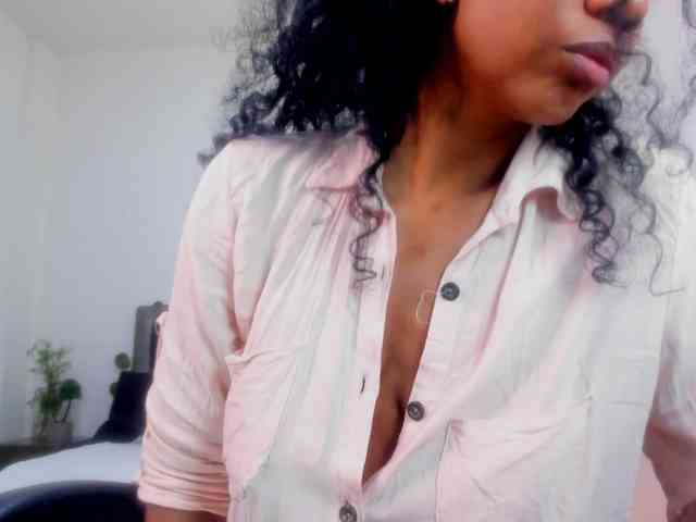 Ellie-Alves webcam