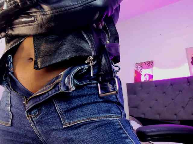 Ellie-Alves webcam