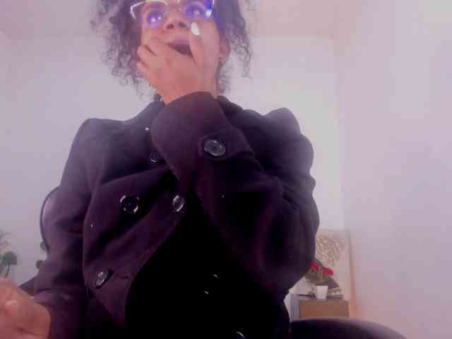 Ellie-Alves webcam