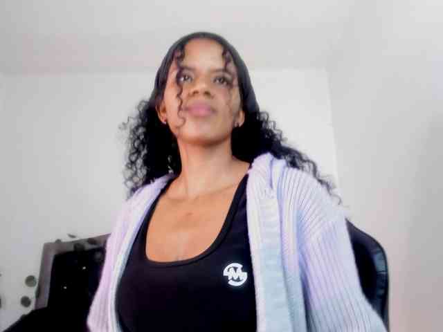 Ellie-Alves webcam