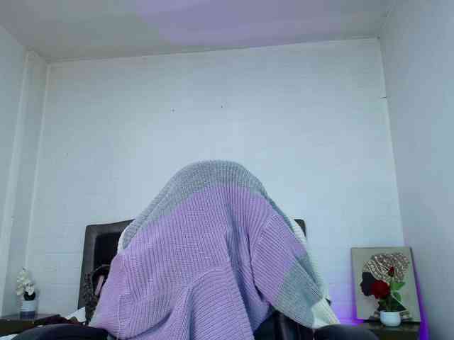 Ellie-Alves webcam