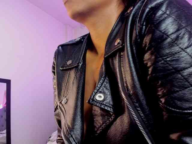 Ellie-Alves webcam