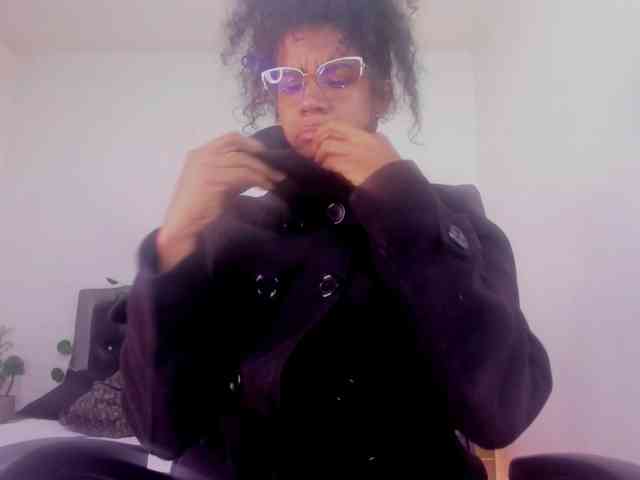 Ellie-Alves webcam
