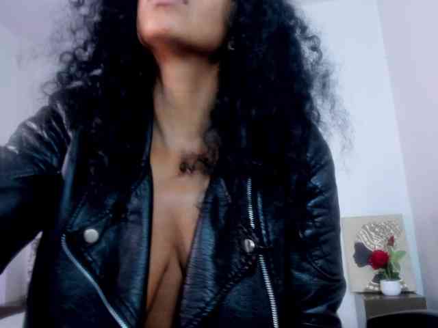 Ellie-Alves webcam