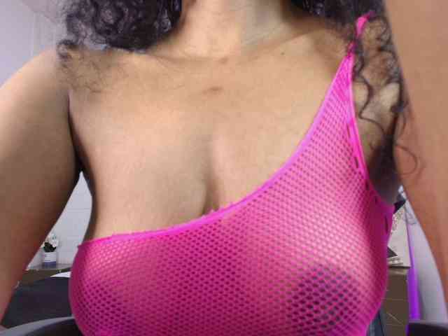 Ellie-Alves webcam