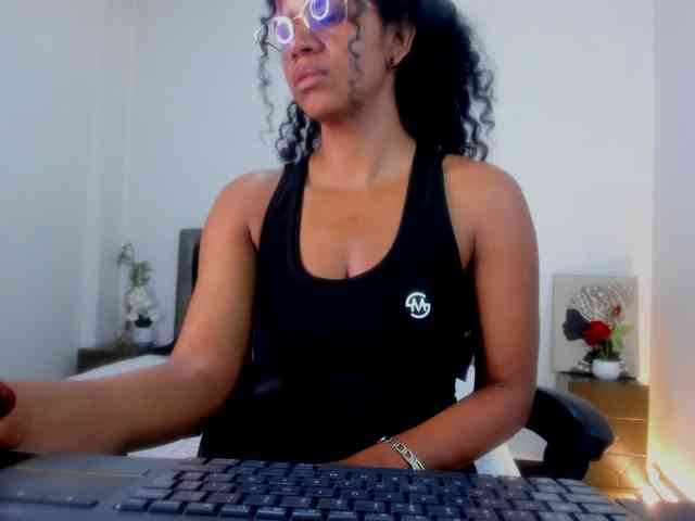Ellie-Alves webcam