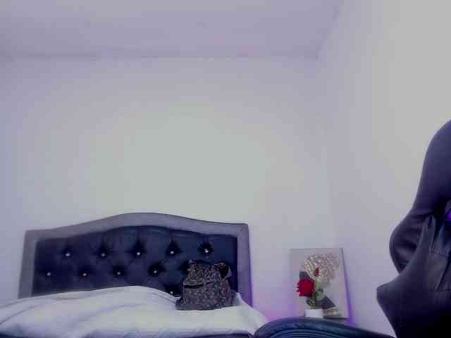 Ellie-Alves webcam