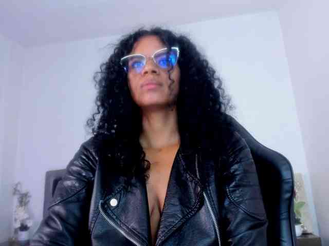 Ellie-Alves webcam