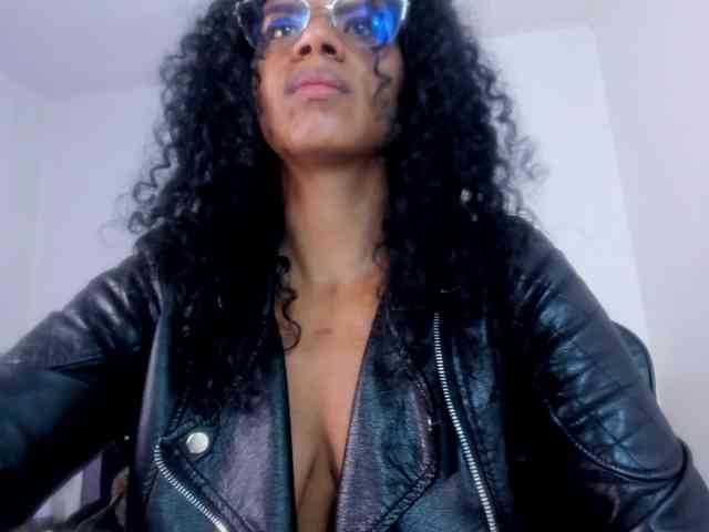 Ellie-Alves webcam